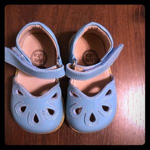 Livie and Luca toddler petals